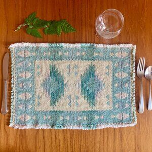 6 Vintage Placemats